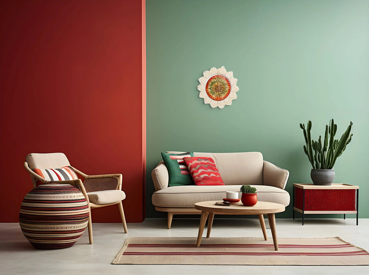 Création Calendrier Maya accrochée au mur d'un salon coloré